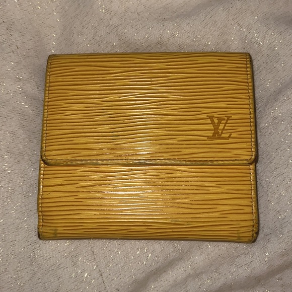 2017 leather Elise epi wallet - Picture 4 of 6